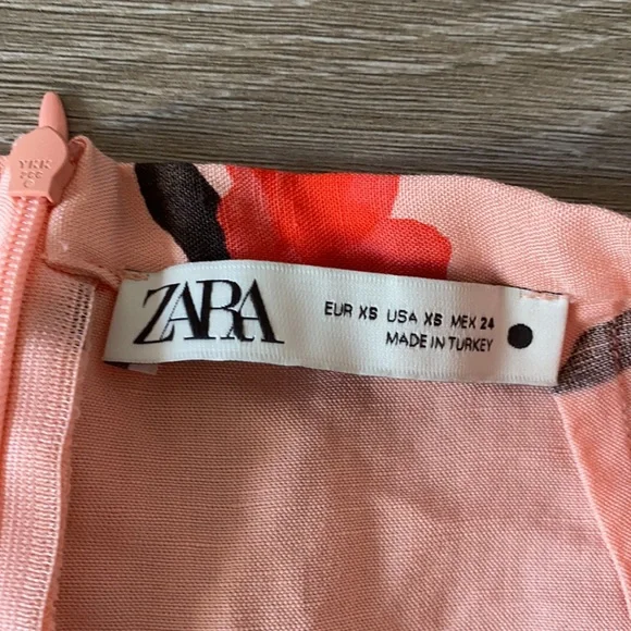 Floral skirt - Picture 3 of 3